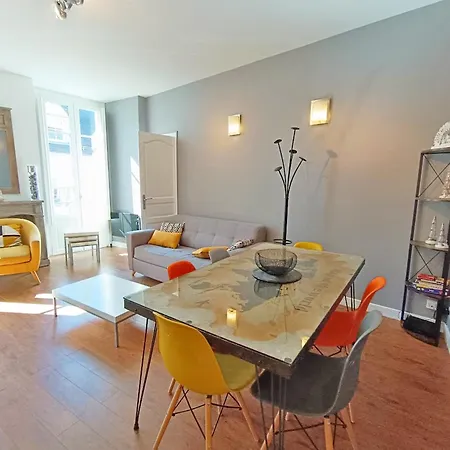 아파트 Luchon Holidays, Parking, Wifi, Balcon, Cave, T3 8 Personnes *