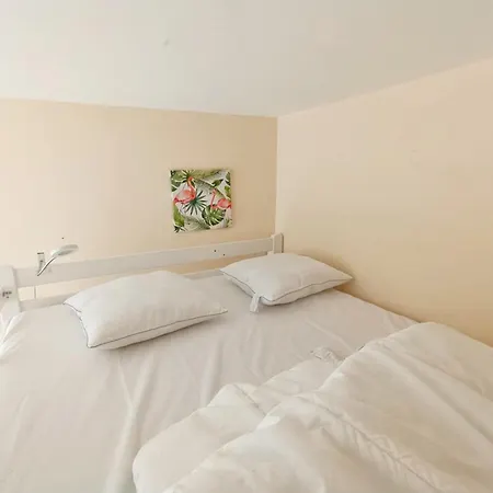 شقة Luchon Holidays, Parking, Wifi, Cave, T3 8 Personnes Bagnères-de-Luchon