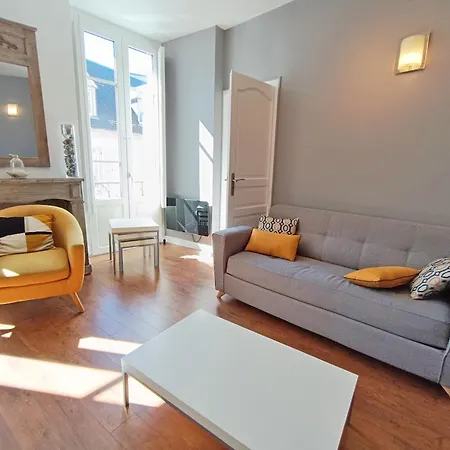 Luchon Holidays, Parking, Wifi, Balcon, Cave, T3 8 Personnes * Bagnères-de-Luchon