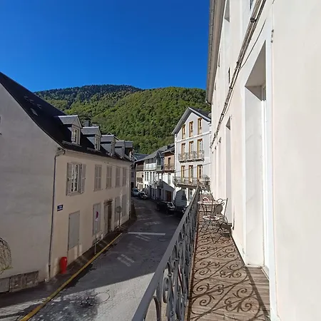 Luchon Holidays, Parking, Wifi, Balcon, Cave, T3 8 Personnes * Bagnères-de-Luchon
