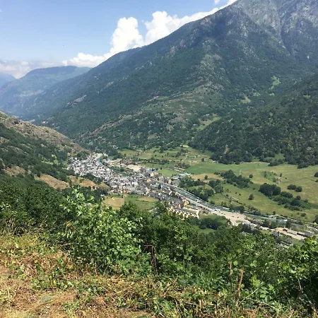 Luchon Holidays, Parking, Wifi, Balcon, Cave, T3 8 Personnes Bagnères-de-Luchon