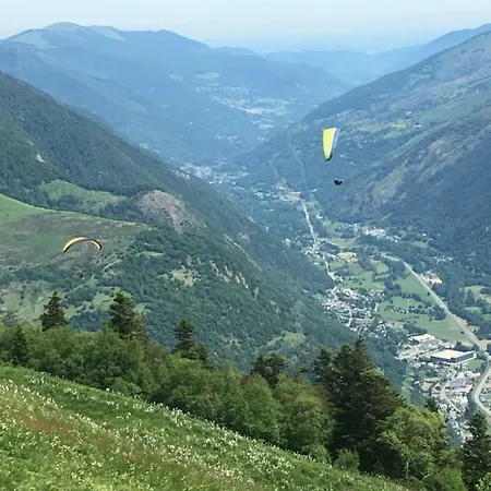 Luchon Holidays, Parking, Wifi, Balcon, Cave, T3 8 Personnes *