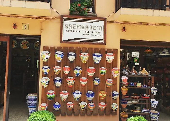 Luchon Holidays, Parking, Wifi, Balcon, Cave, T3 8 Personnes Appartement Bagnères-de-Luchon